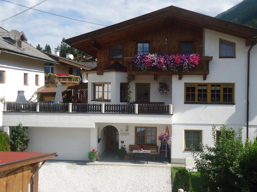 Ferienwohnung Kroessbacher Neustift im Stubaital Exterior foto